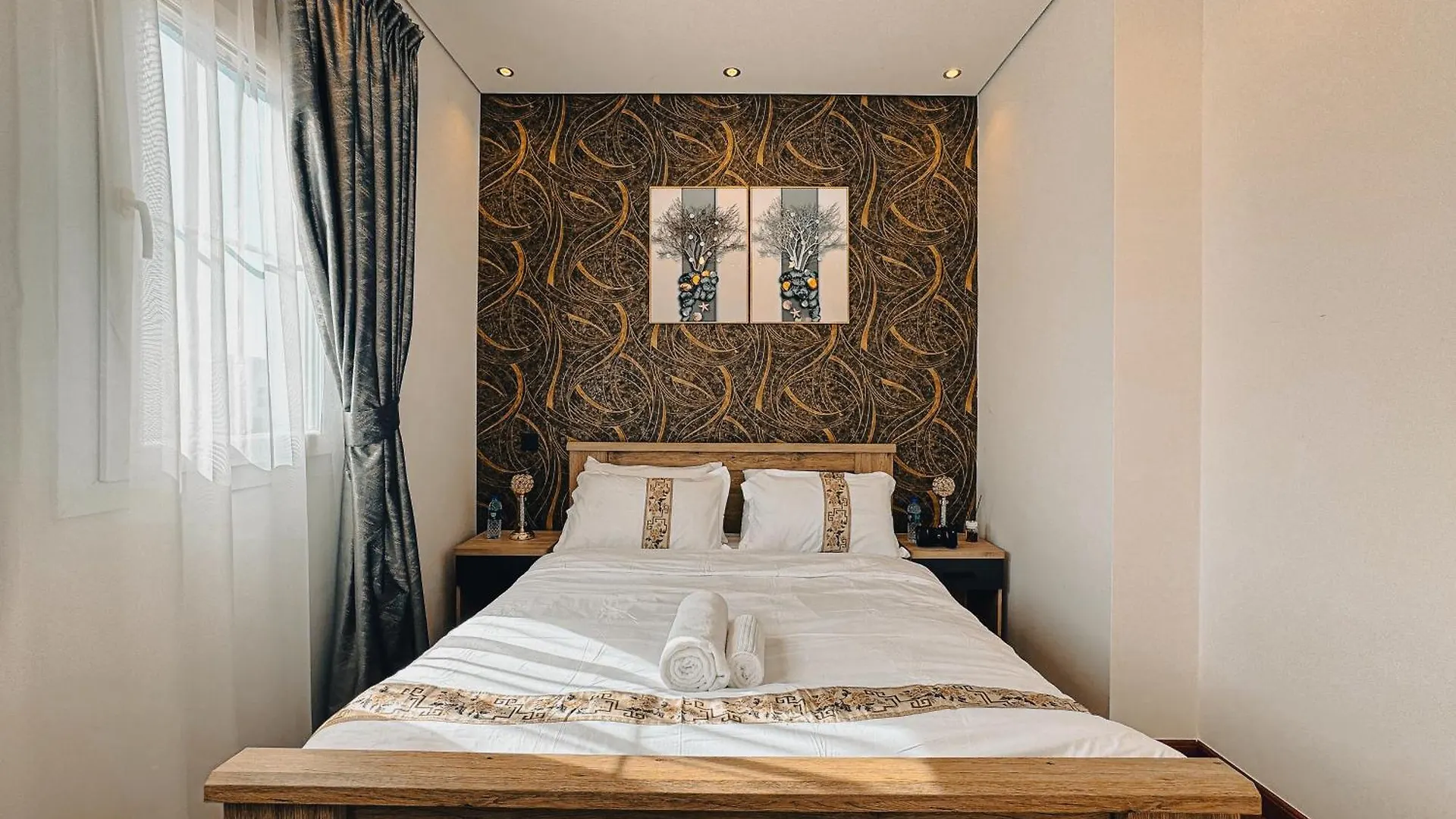 Charming 2-Bedroom Villa In The Springs 14-By Al Sarya Holiday Home Dubai