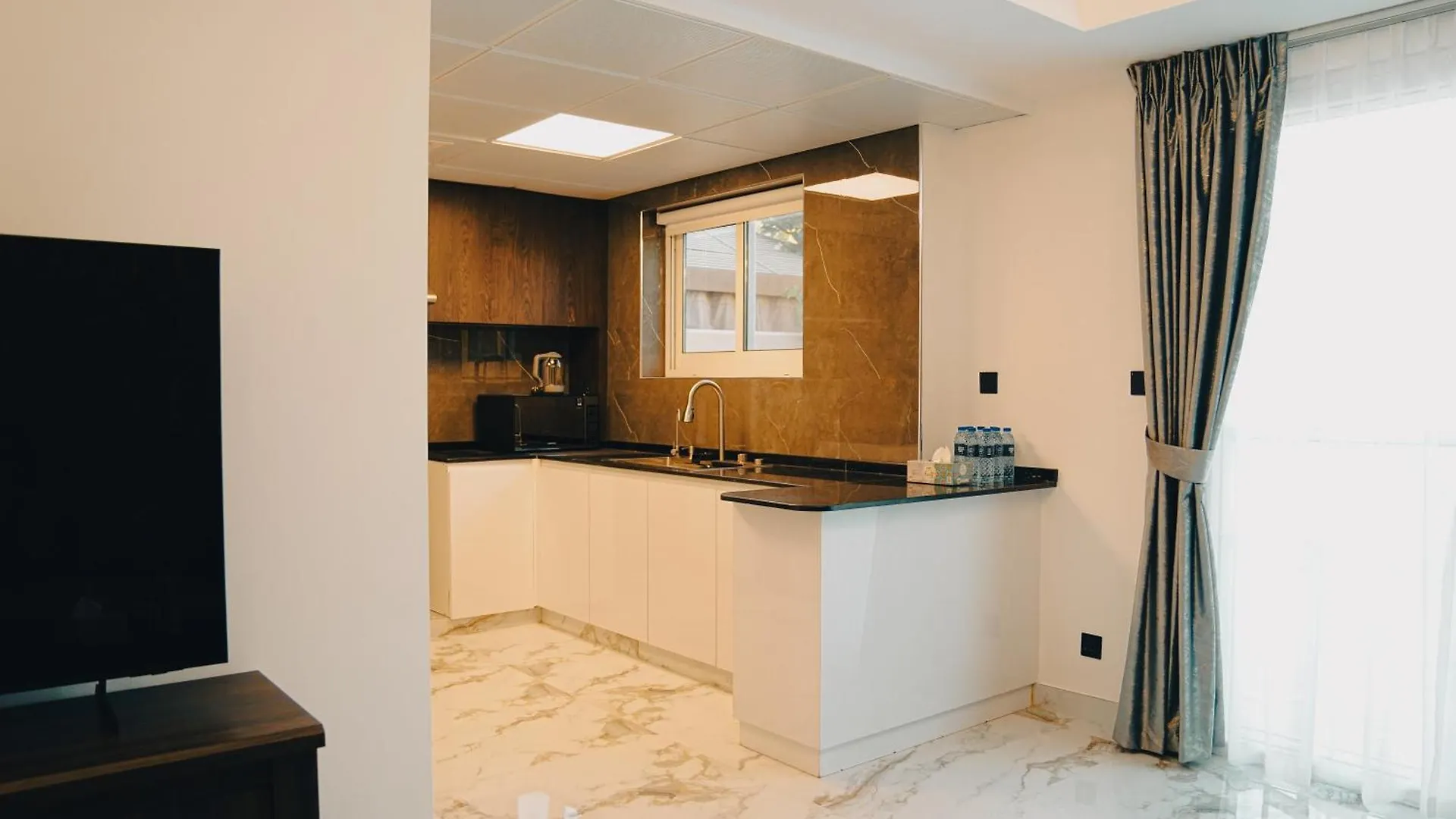 Charming 2-Bedroom Villa In The Springs 14-By Al Sarya Holiday Home Dubai United Arab Emirates